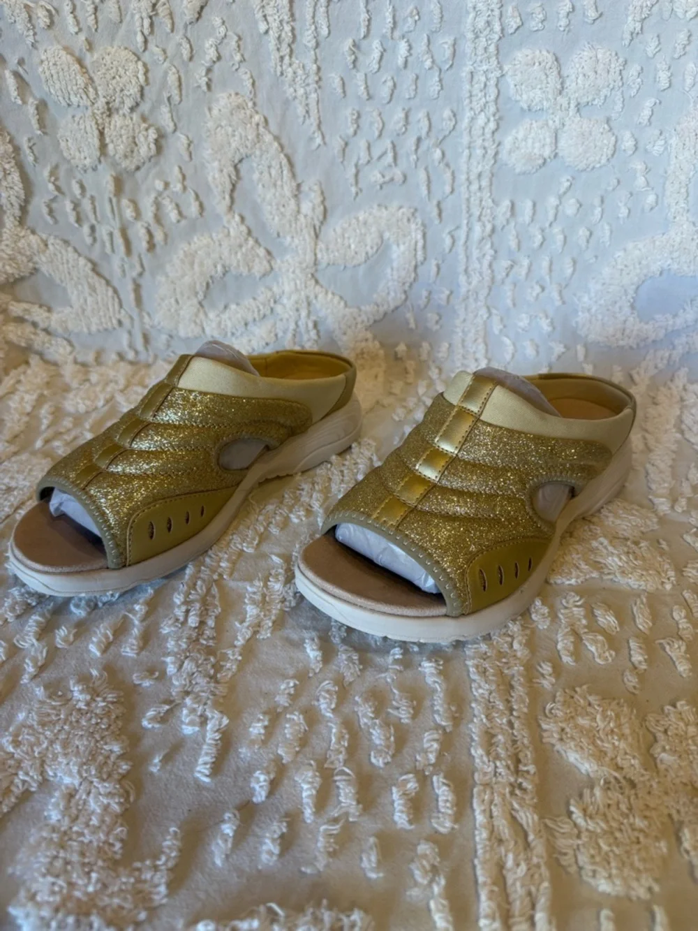 Easy Spirit Girls' Glitter Open-Toe Sandals in Gold #497